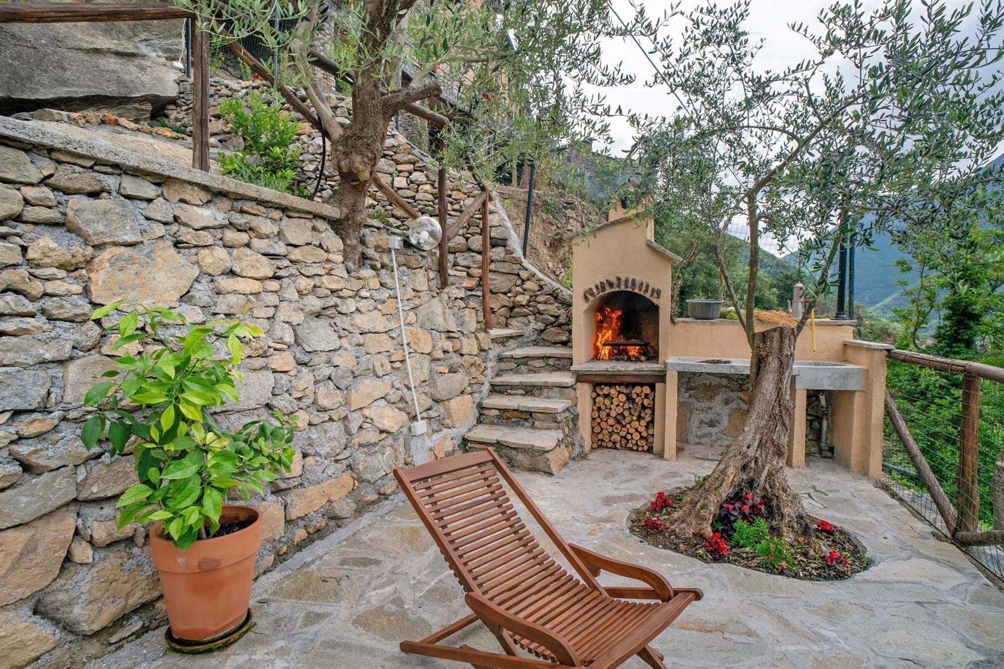 Agriturismo U' Spigu Nonna Annetta Nasino エクステリア 写真